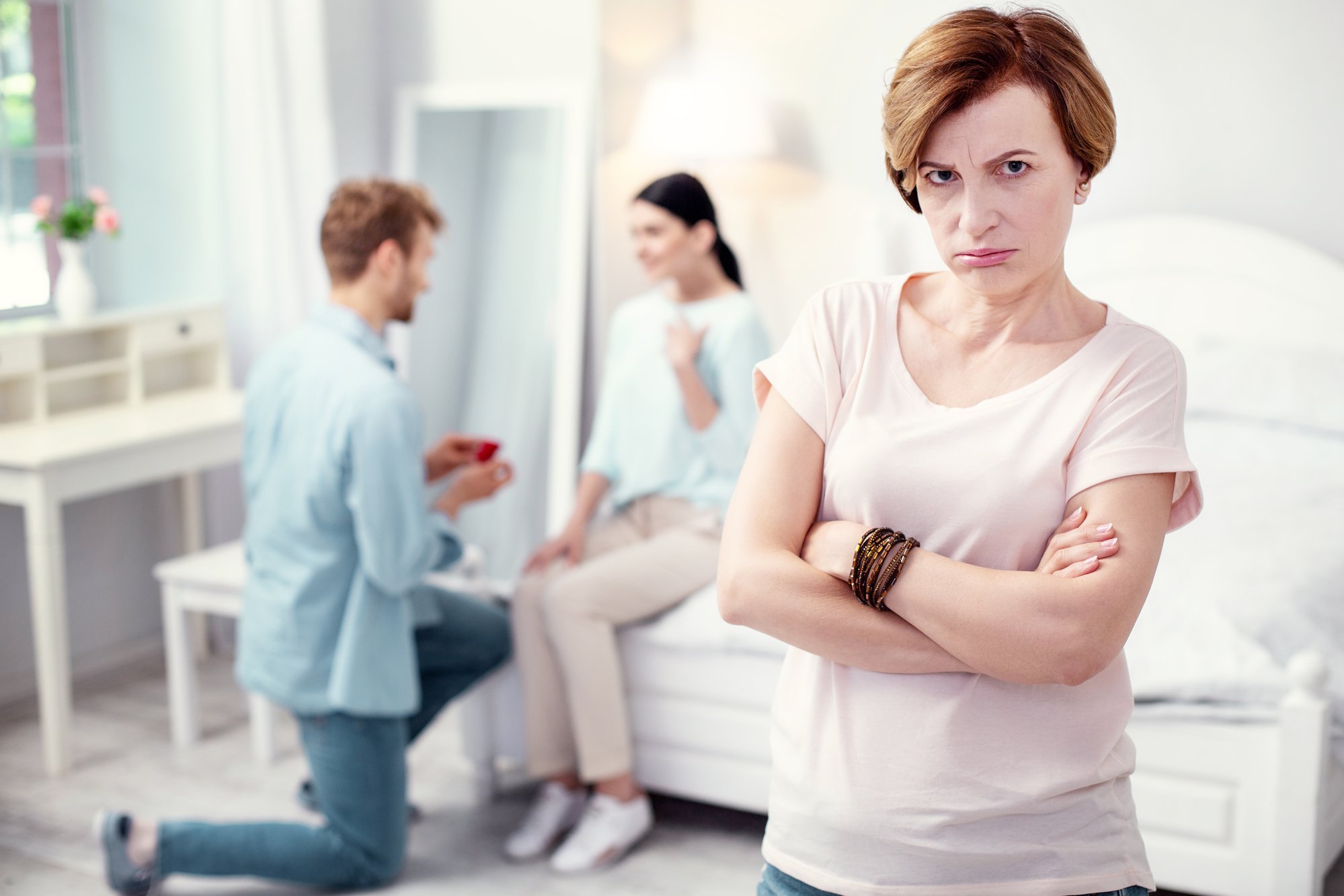 свекровь проверяет свою будущую невестку дорама. ссора с родителями. сын и невестка. свекровь и невестка дружба. Mother in law and groom.